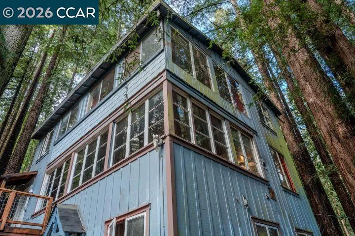 17850 Santa Rosa Ave Guerneville, CA 95446