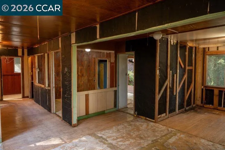 17850 Santa Rosa Ave Guerneville, CA 95446