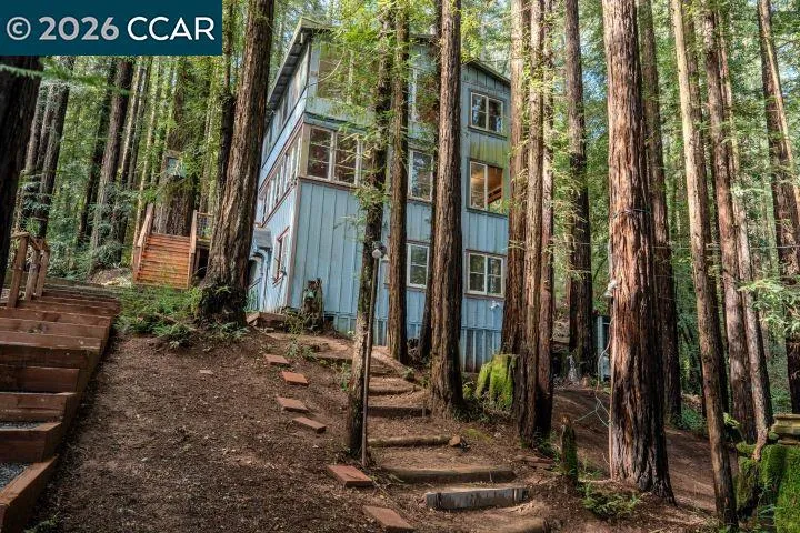 17850 Santa Rosa Ave Guerneville, CA 95446