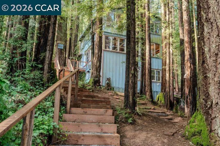 17850 Santa Rosa Ave Guerneville, CA 95446