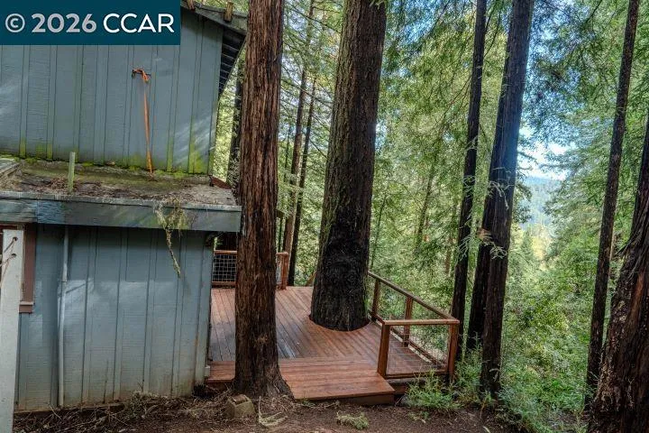 17850 Santa Rosa Ave Guerneville, CA 95446