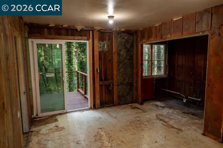 17850 Santa Rosa Ave Guerneville, CA 95446