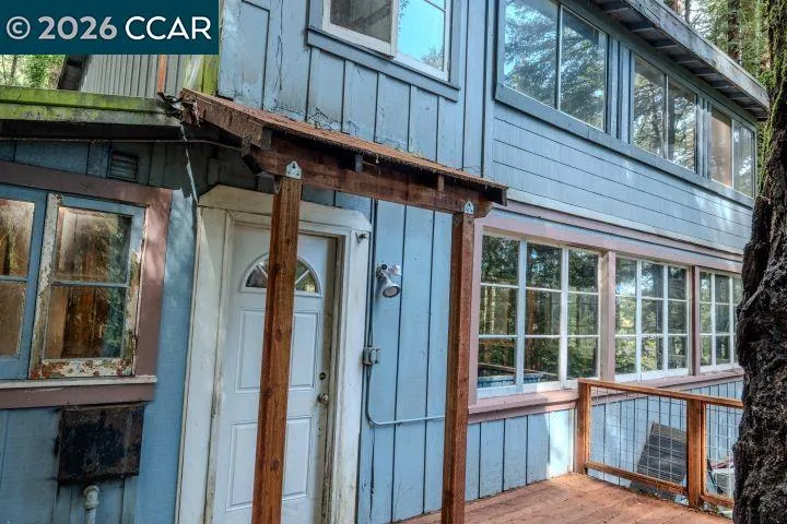 17850 Santa Rosa Ave Guerneville, CA 95446