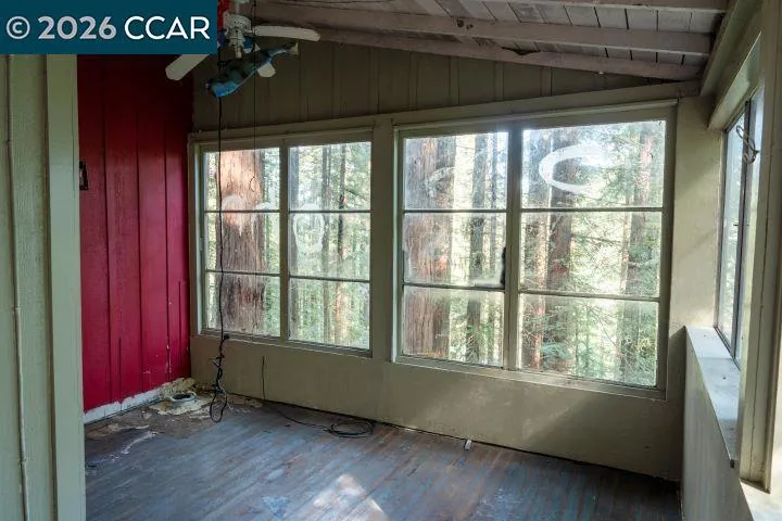 17850 Santa Rosa Ave Guerneville, CA 95446
