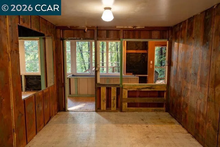 17850 Santa Rosa Ave Guerneville, CA 95446