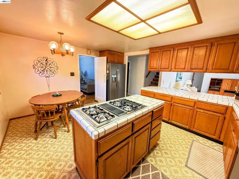 2241 W Avenue 135Th San Leandro, CA 94577