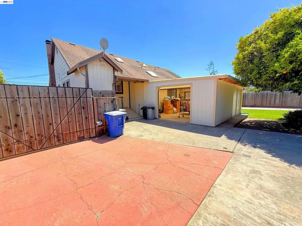 2241 W Avenue 135Th San Leandro, CA 94577