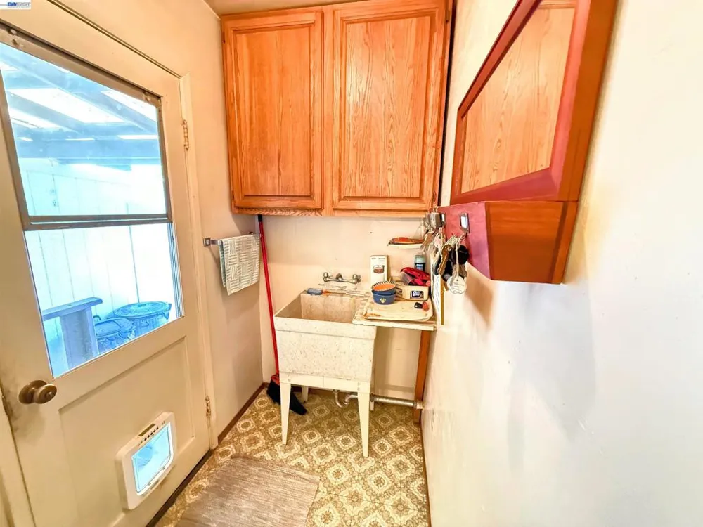 2241 W Avenue 135Th San Leandro, CA 94577