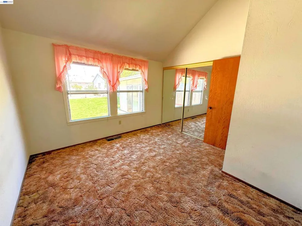 2241 W Avenue 135Th San Leandro, CA 94577
