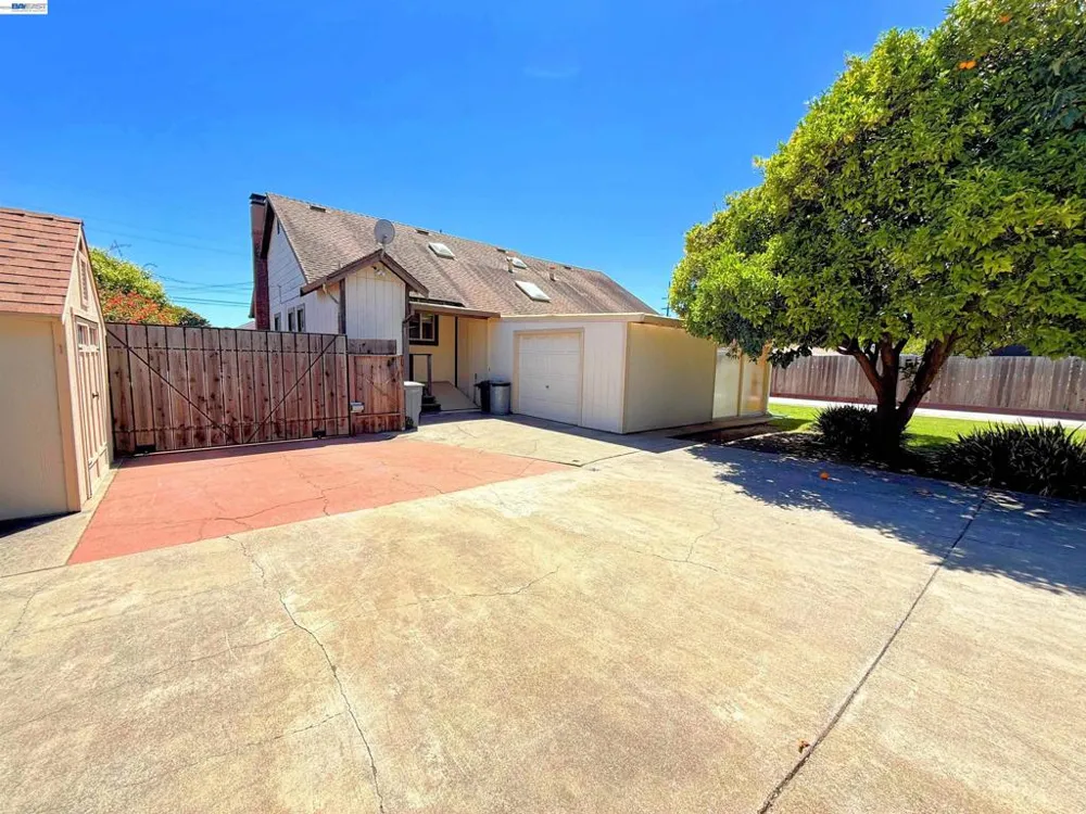 2241 W Avenue 135Th San Leandro, CA 94577