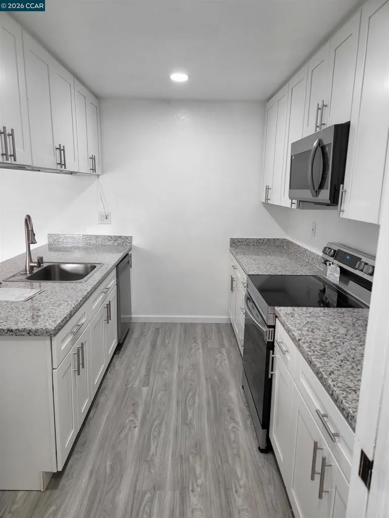 4001 Mozart Dr Richmond, CA 94803