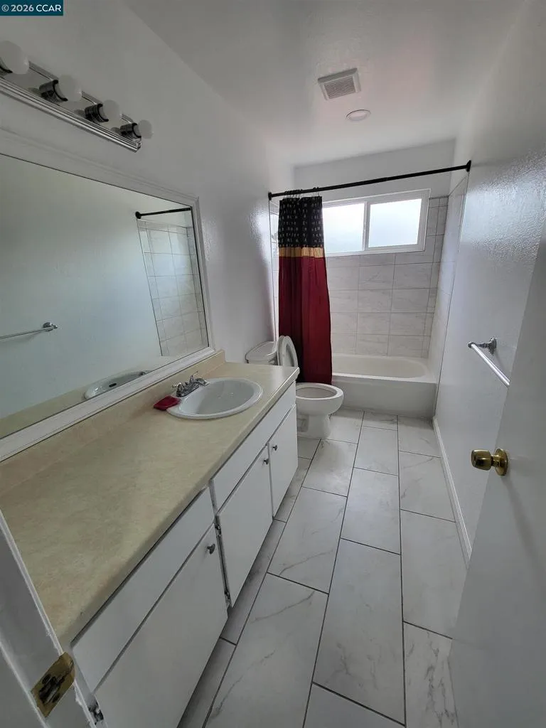 4001 Mozart Dr Richmond, CA 94803