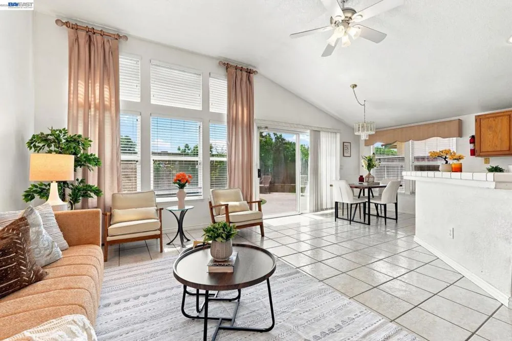 1520 Deer Run Ln Tracy, CA 95376