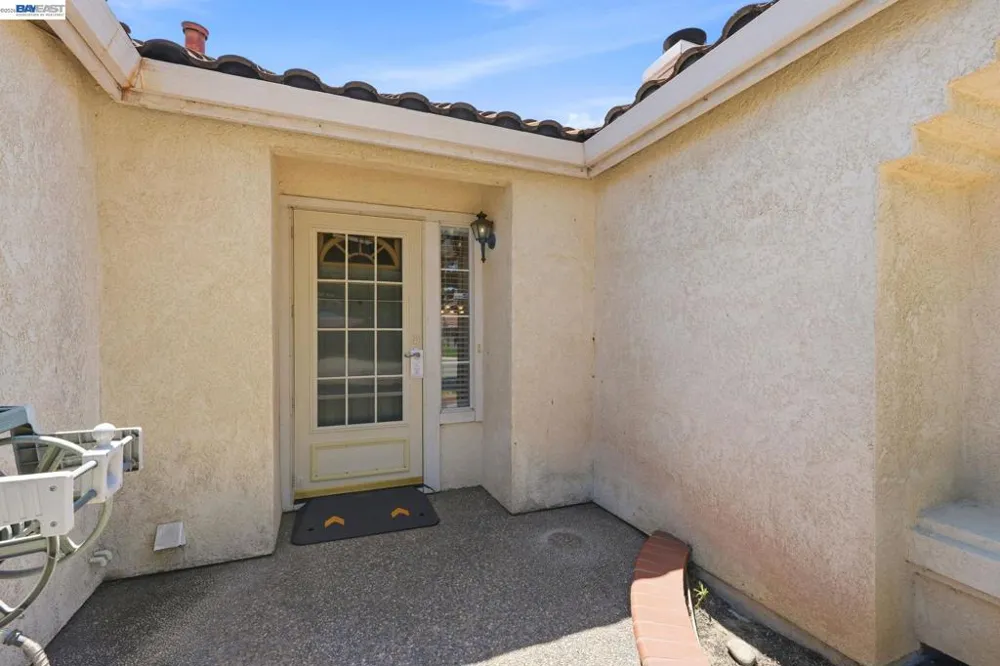 1520 Deer Run Ln Tracy, CA 95376