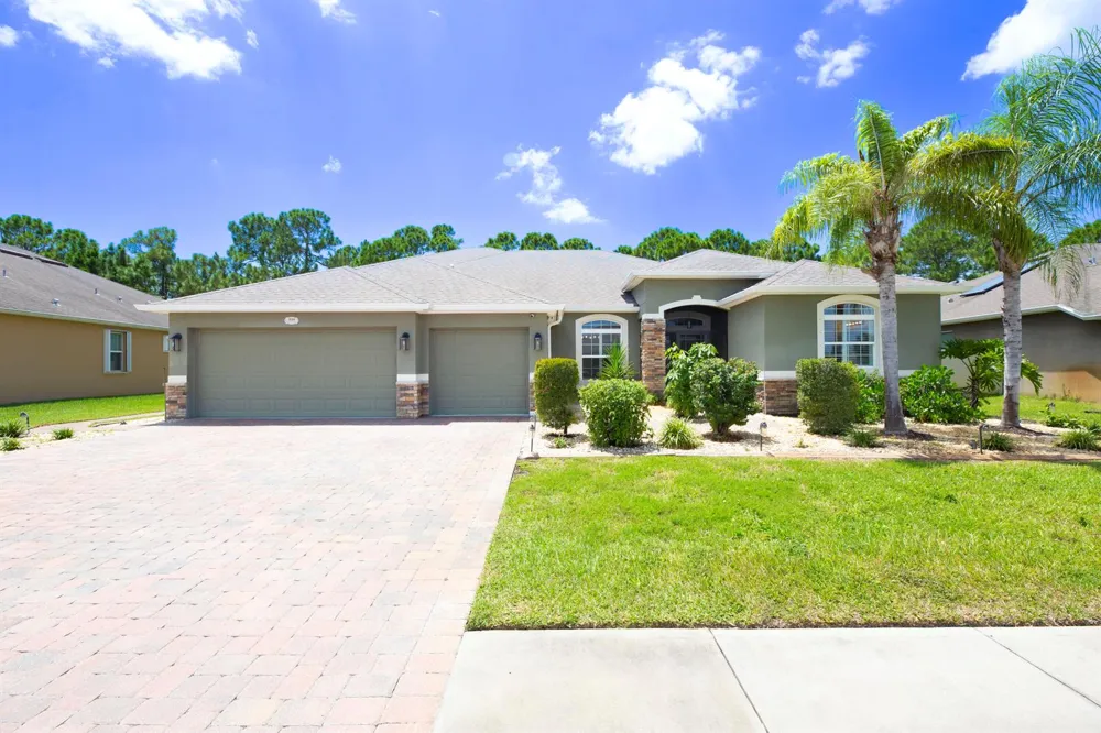 539 Easton Forest Circle SE Palm Bay, FL 32909