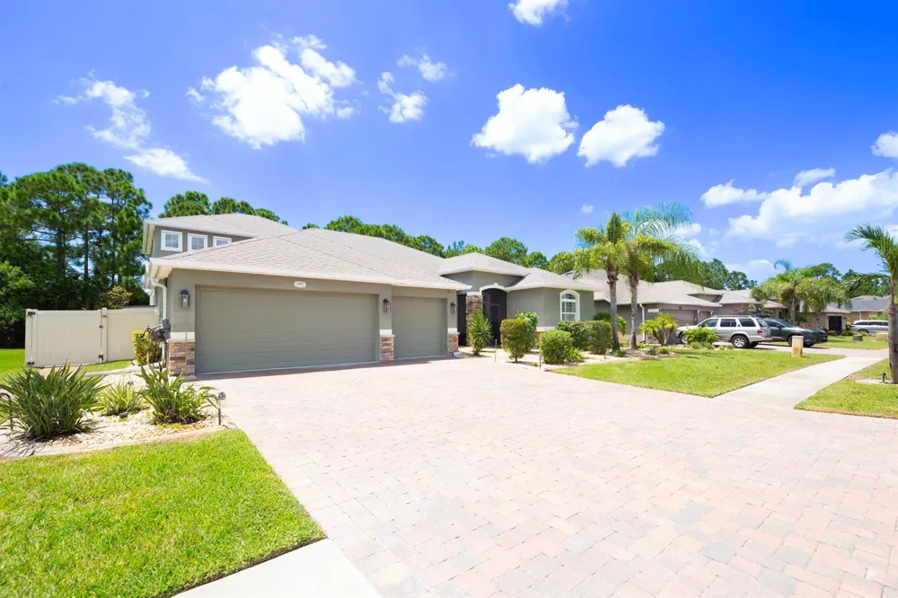 539 Easton Forest Circle SE Palm Bay, FL 32909