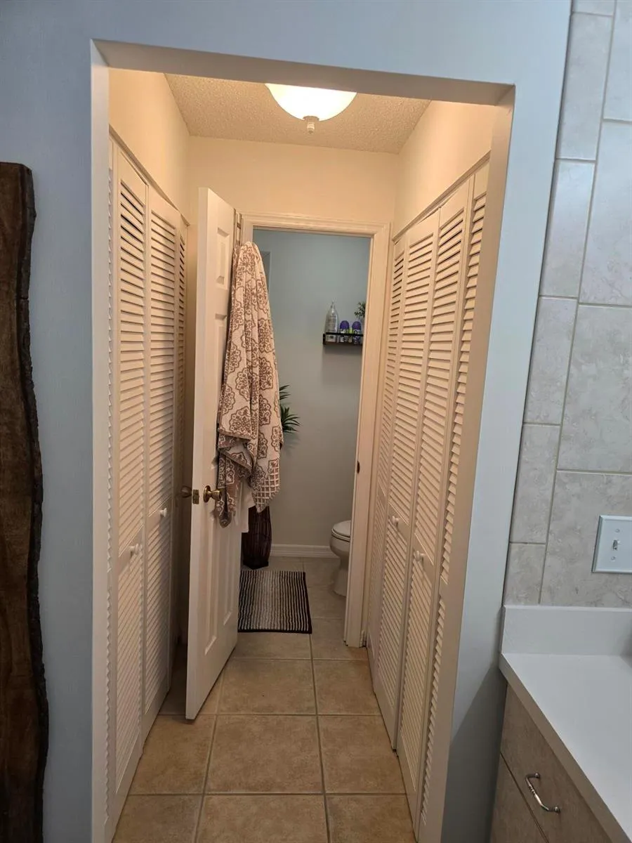 939 HIBISCUS DRIVE Royal Palm Beach, FL 33411