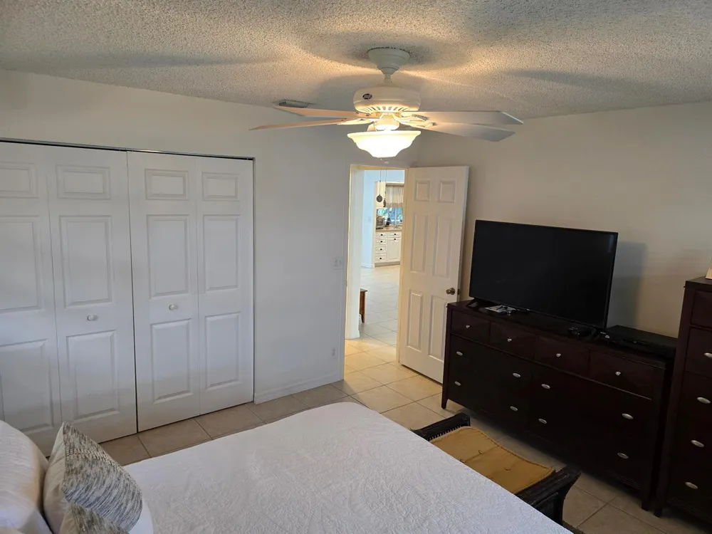 939 HIBISCUS DRIVE Royal Palm Beach, FL 33411