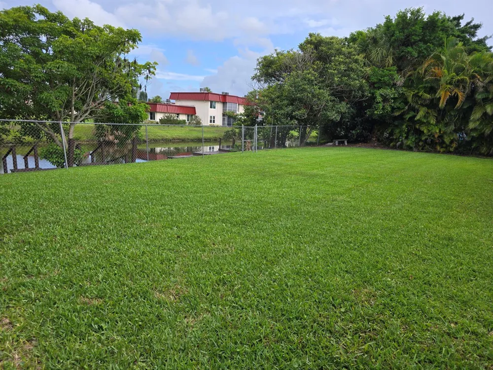 939 HIBISCUS DRIVE Royal Palm Beach, FL 33411