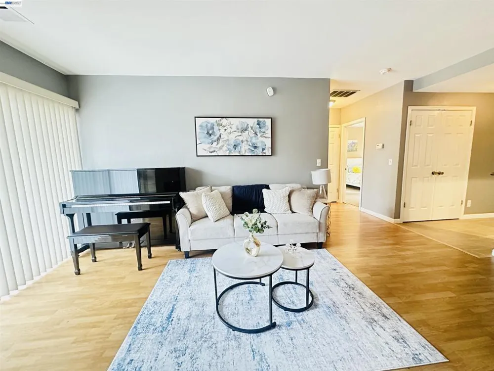 320 Villa Way Walnut Creek, CA 94595