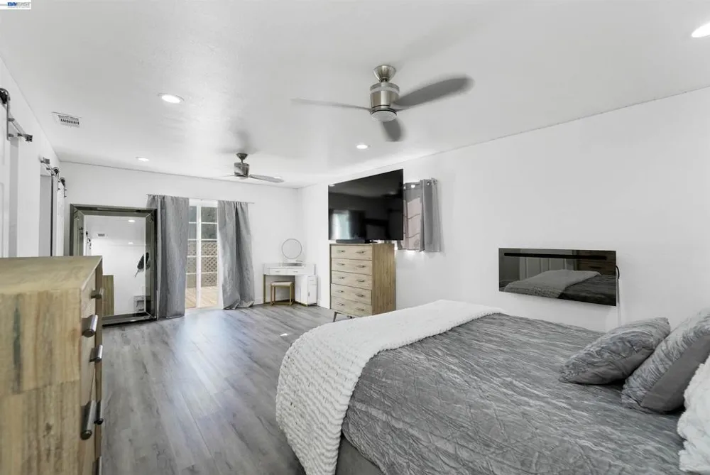4315 Omega Ave Castro Valley, CA 94546