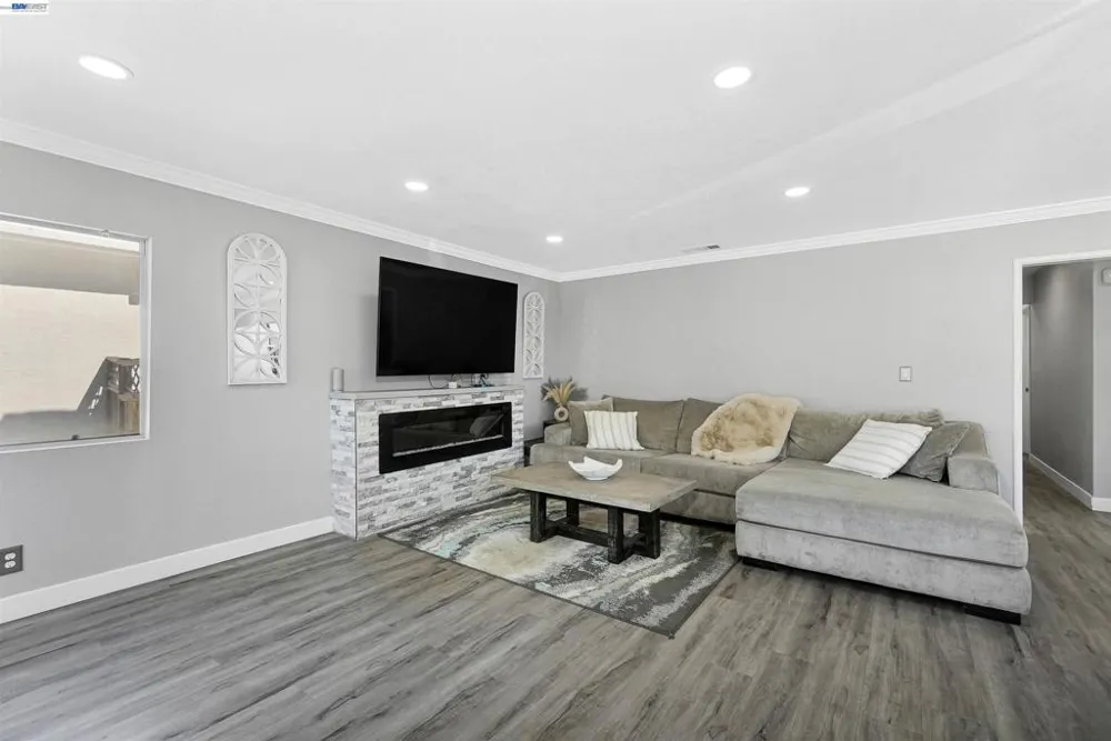 4315 Omega Ave Castro Valley, CA 94546