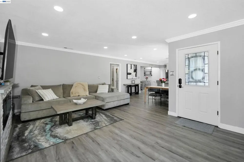 4315 Omega Ave Castro Valley, CA 94546