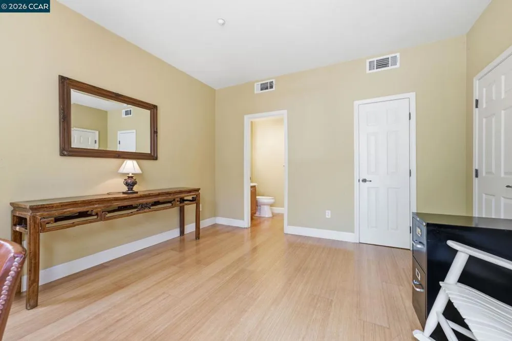 2147 Tsushima St Hercules, CA 94547