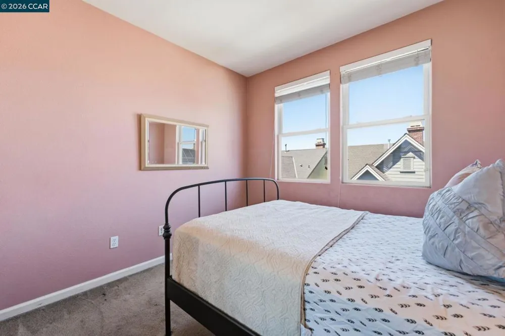 2147 Tsushima St Hercules, CA 94547