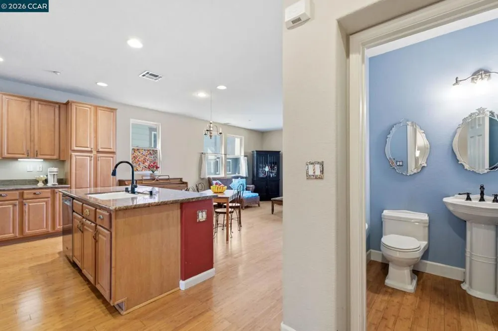 2147 Tsushima St Hercules, CA 94547