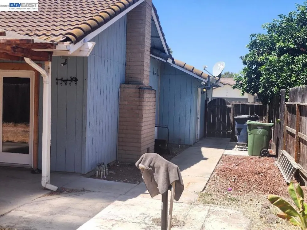 2930 Lincoln Blvd Tracy, CA 95376