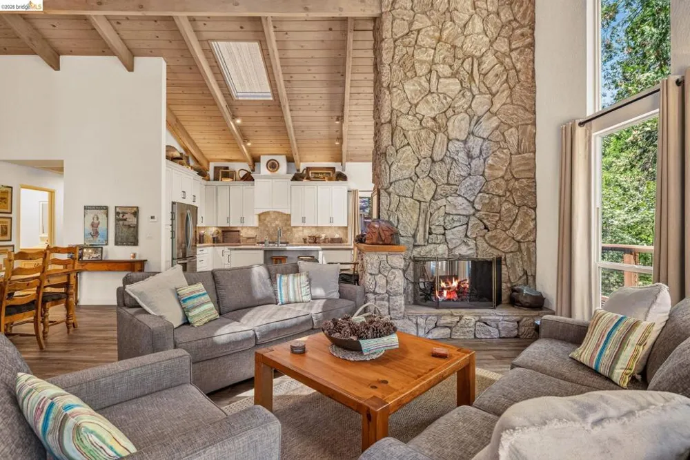22790 Bret Harte Dr Twain Harte, CA 95383