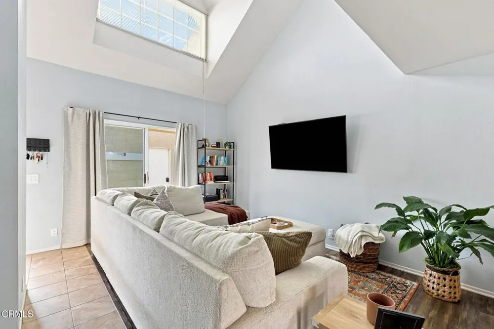 1207 Chelan Lane Ventura, CA 93004