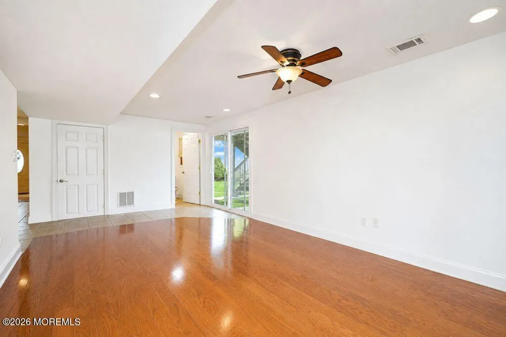 6 Ennis Drive Hazlet, NJ 07730
