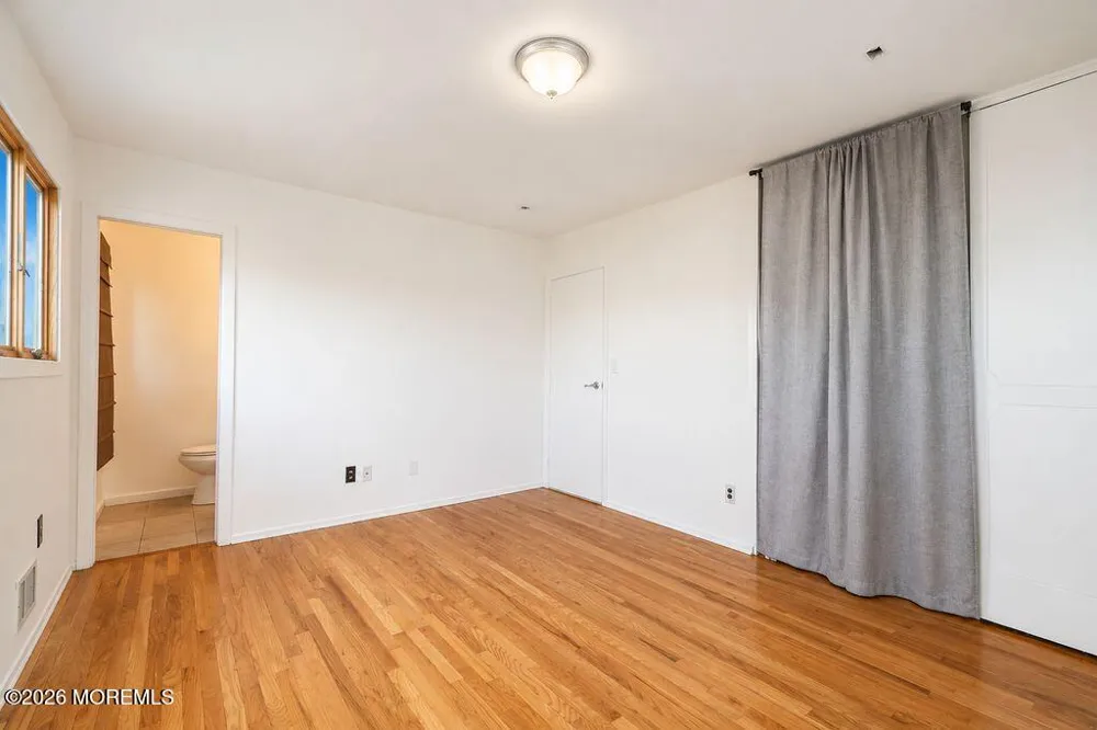 6 Ennis Drive Hazlet, NJ 07730