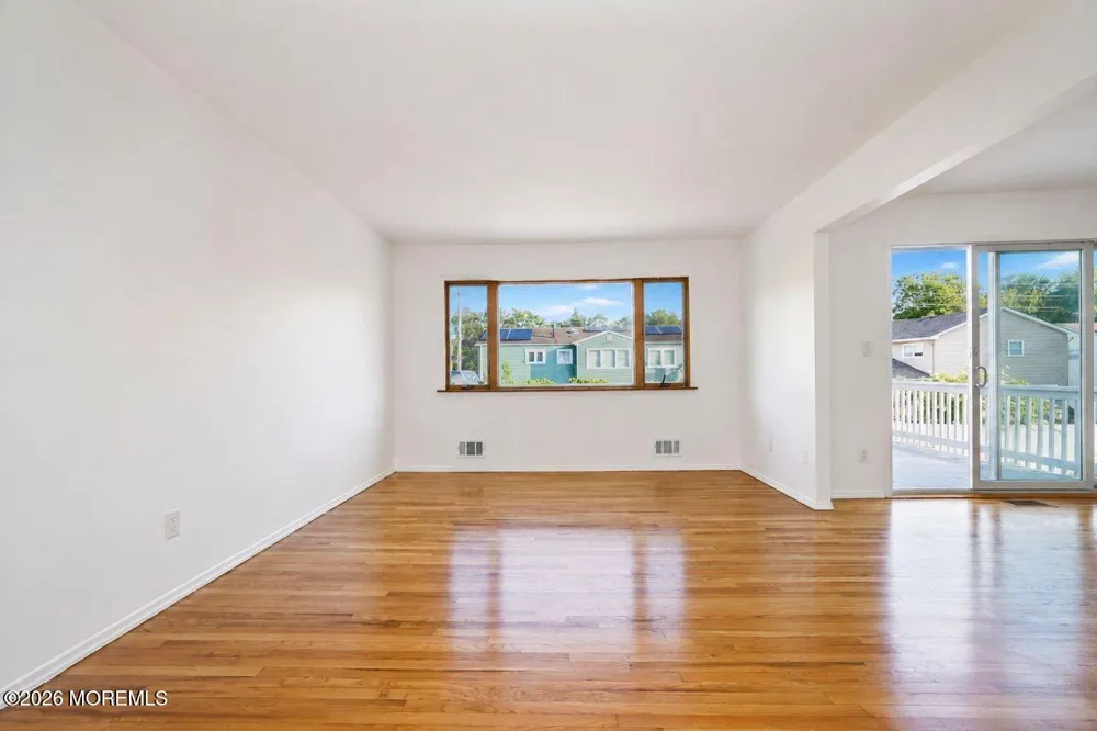 6 Ennis Drive Hazlet, NJ 07730