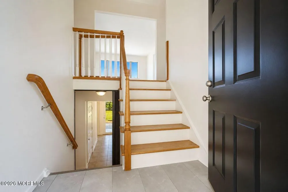 6 Ennis Drive Hazlet, NJ 07730
