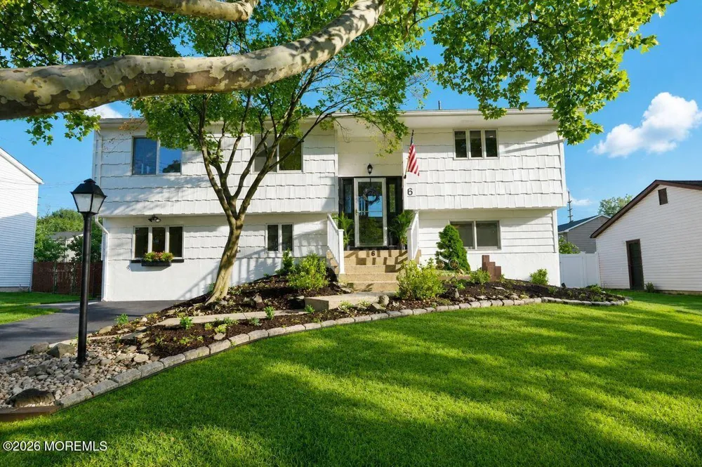 6 Ennis Drive Hazlet, NJ 07730