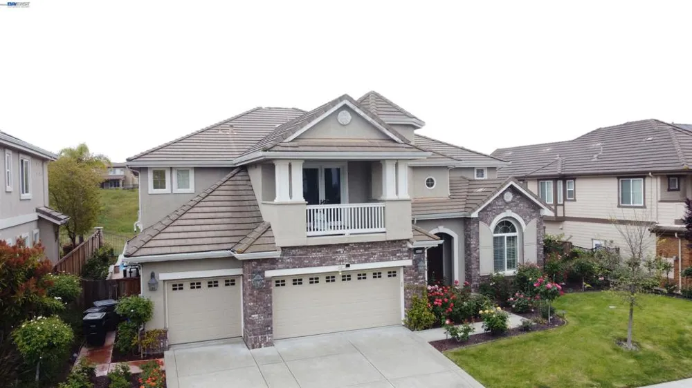 5637 Saddle Creek Ter Dublin, CA 94568