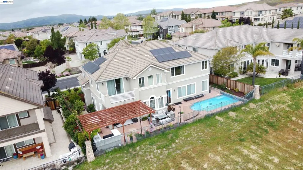 5637 Saddle Creek Ter Dublin, CA 94568