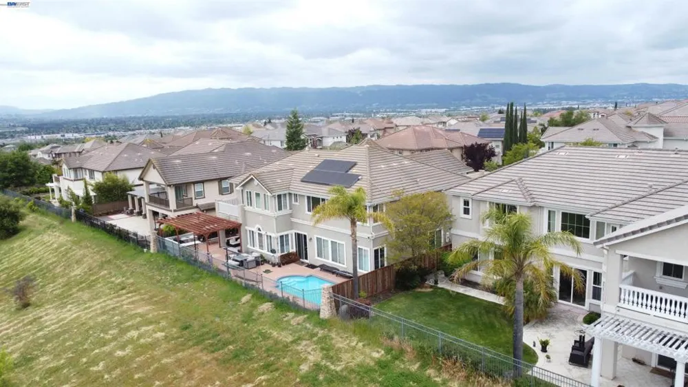 5637 Saddle Creek Ter Dublin, CA 94568