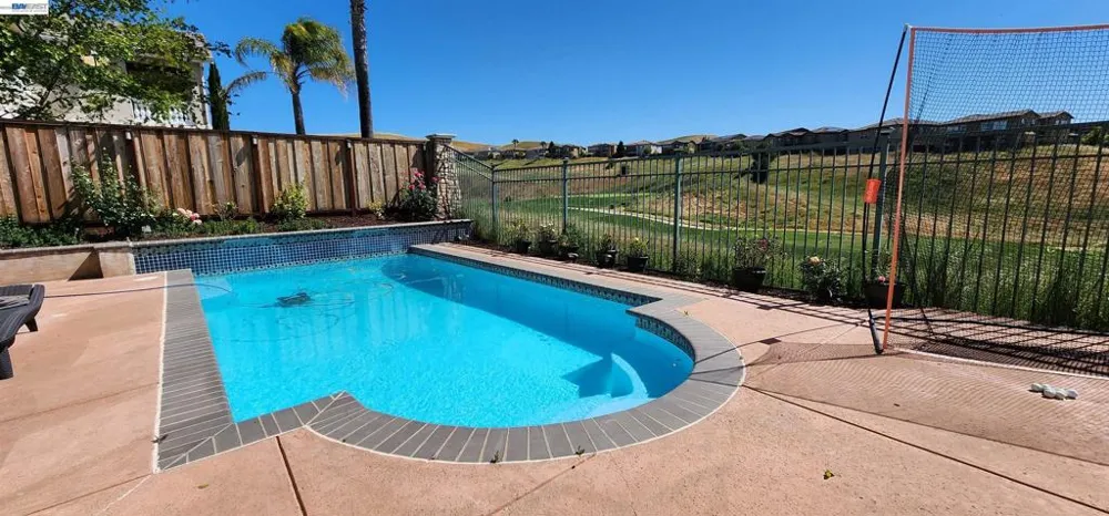 5637 Saddle Creek Ter Dublin, CA 94568