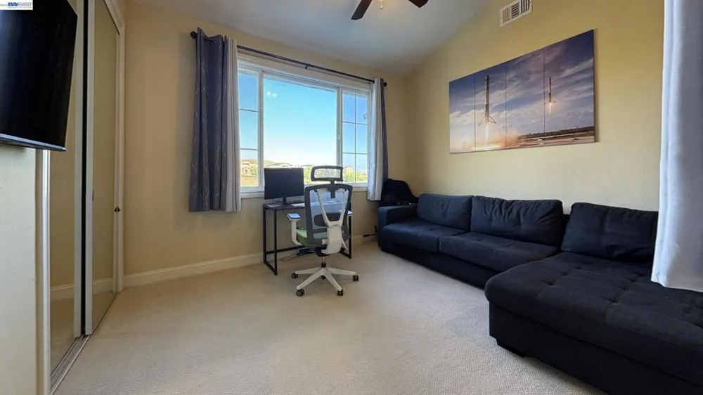5637 Saddle Creek Ter Dublin, CA 94568