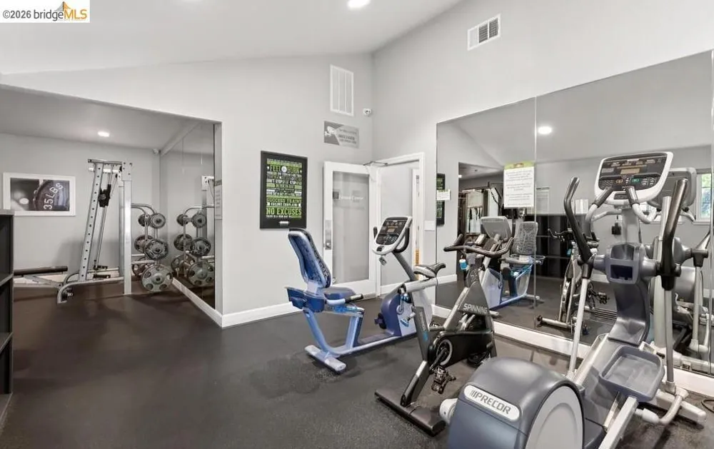 580 Canyon Oaks #D Oakland, CA 94605