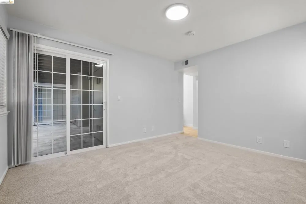 580 Canyon Oaks #D Oakland, CA 94605