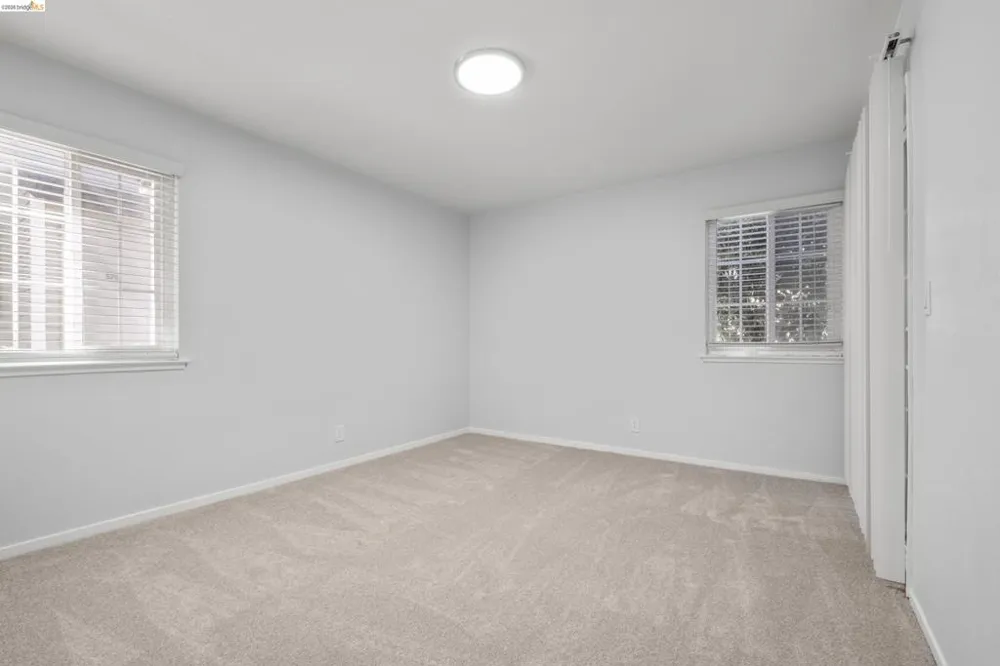 580 Canyon Oaks #D Oakland, CA 94605
