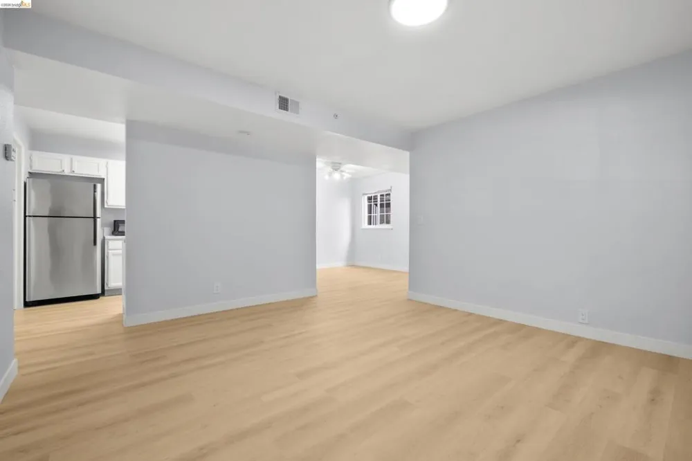 580 Canyon Oaks #D Oakland, CA 94605
