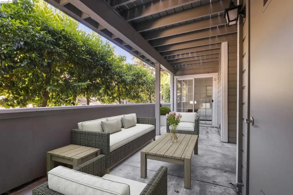 580 Canyon Oaks #D Oakland, CA 94605