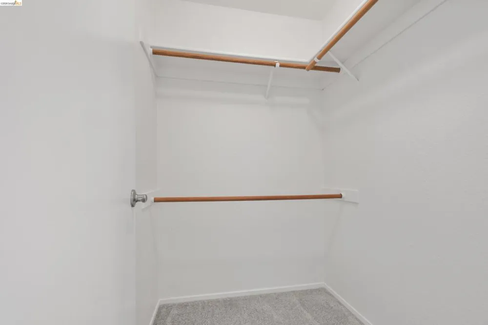 580 Canyon Oaks #D Oakland, CA 94605