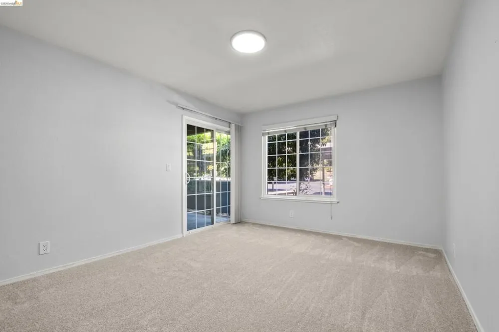 580 Canyon Oaks #D Oakland, CA 94605